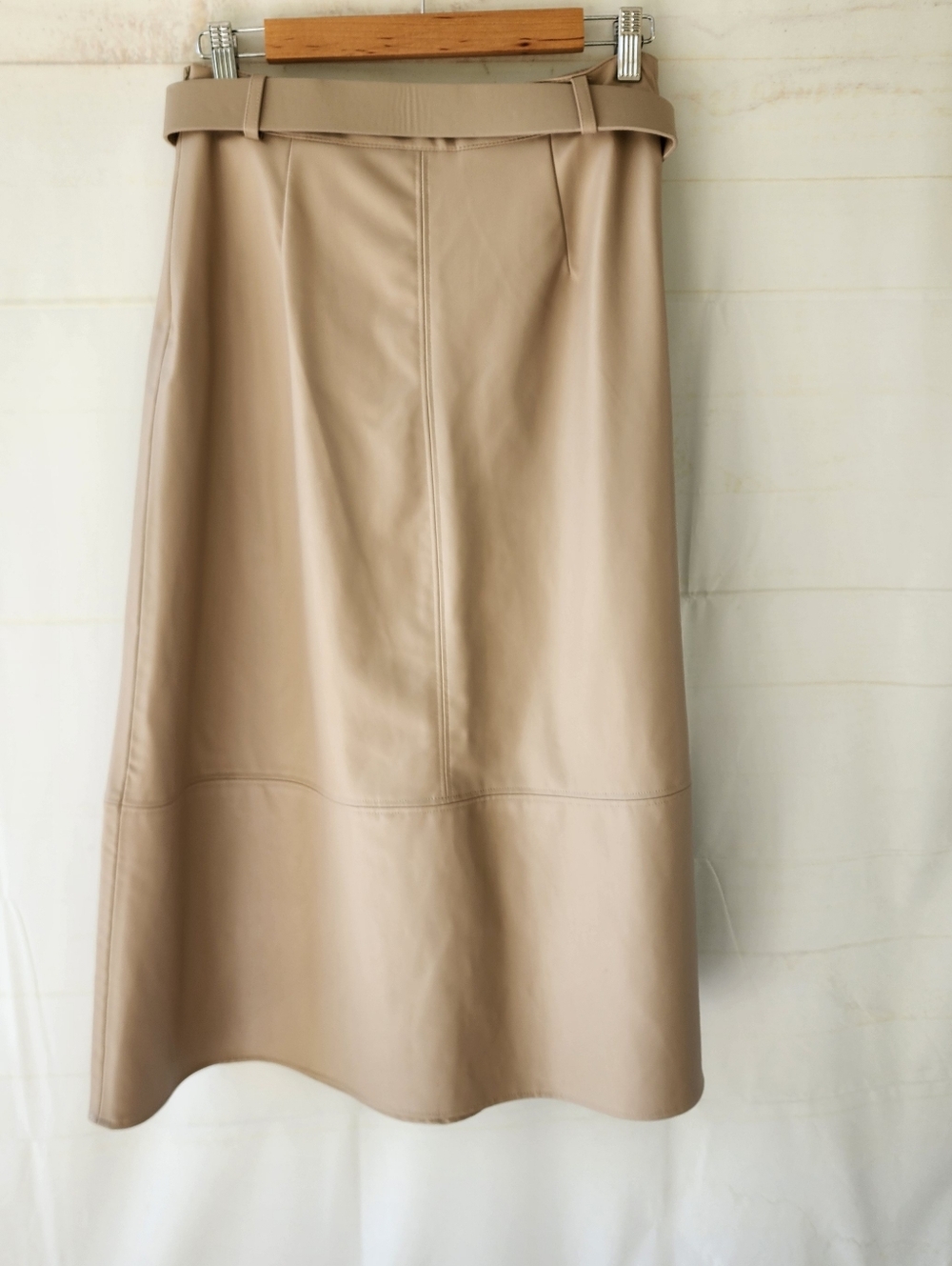 Zara Beige Faux Leather Midi Skirt with Belt - Picture 7 of 11